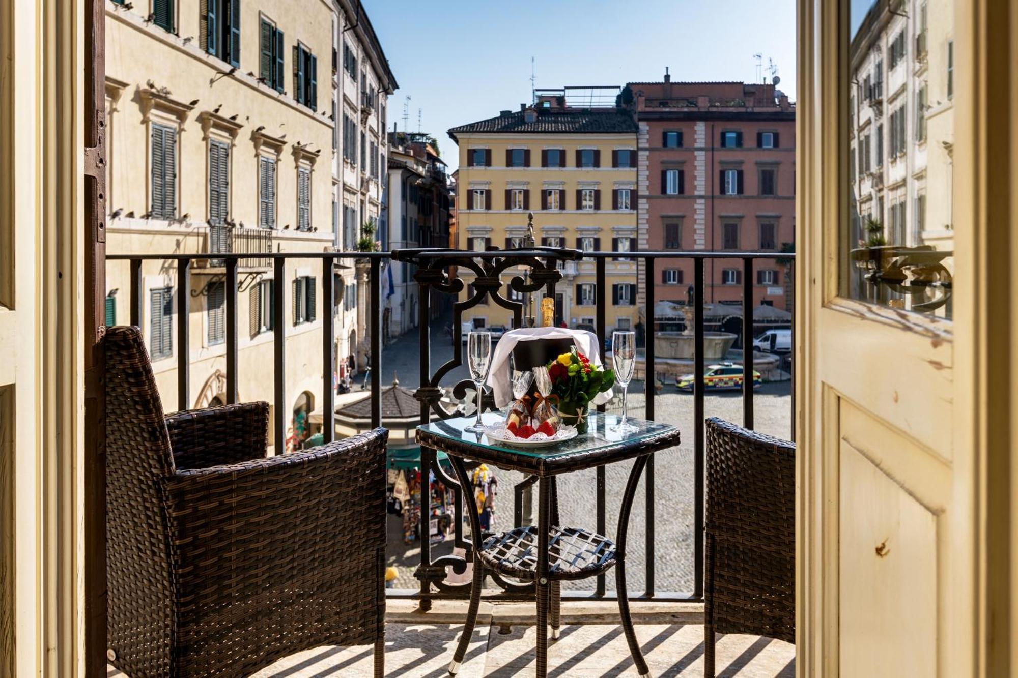 Piazza Farnese Luxury Suites Rome Bagian luar foto